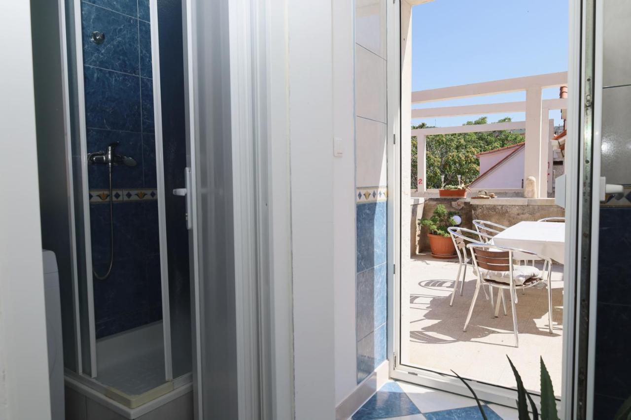 Apartman Dajana Supetar Ngoại thất bức ảnh