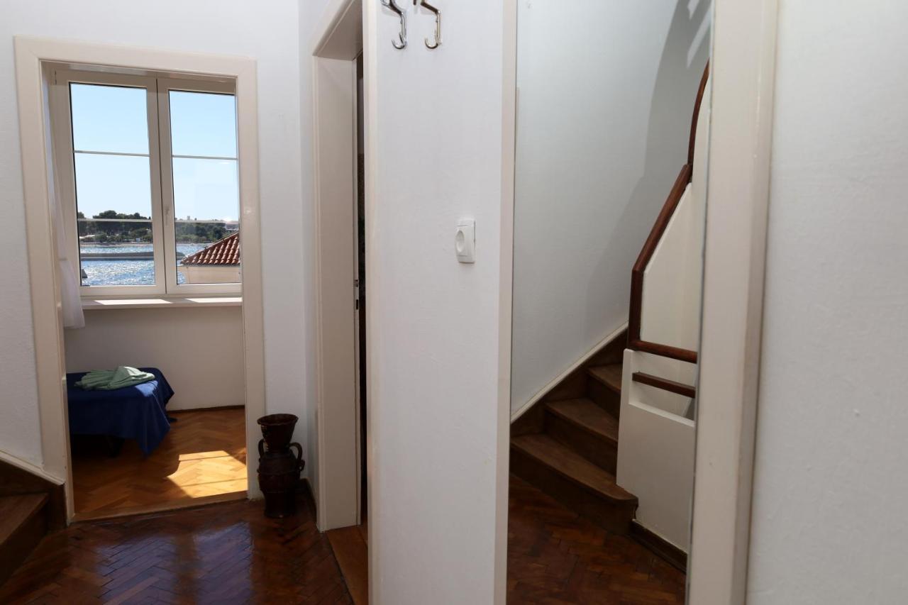 Apartman Dajana Supetar Ngoại thất bức ảnh