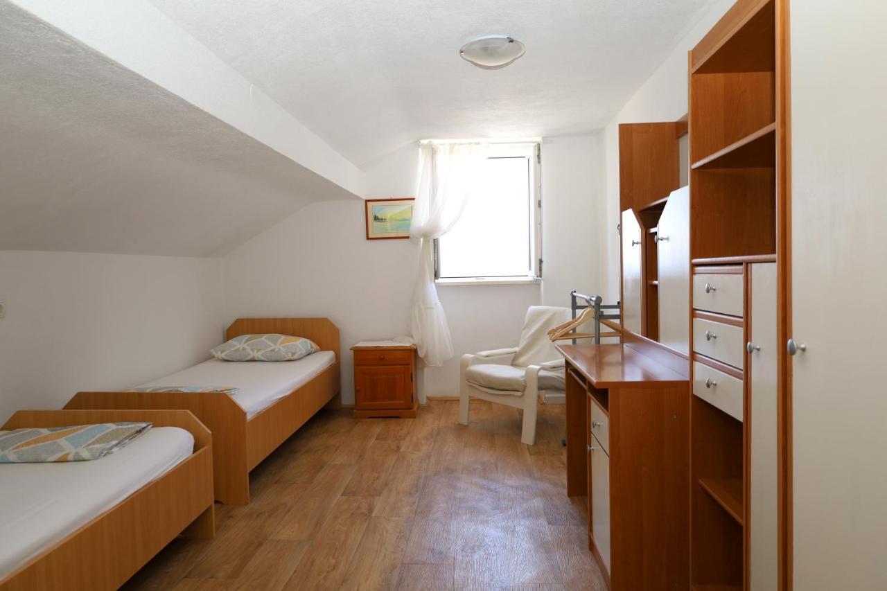 Apartman Dajana Supetar Ngoại thất bức ảnh