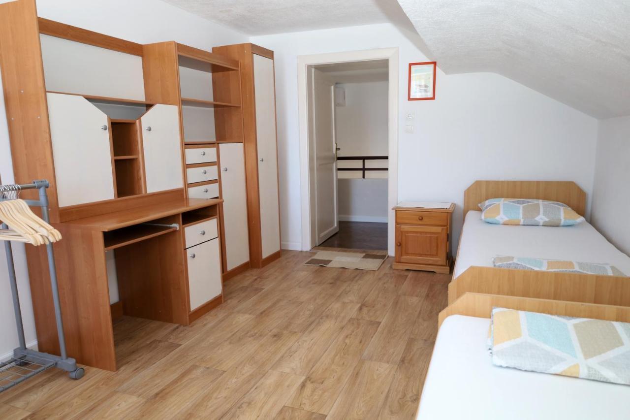 Apartman Dajana Supetar Ngoại thất bức ảnh