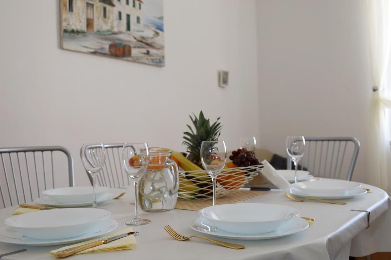 Apartman Dajana Supetar Ngoại thất bức ảnh