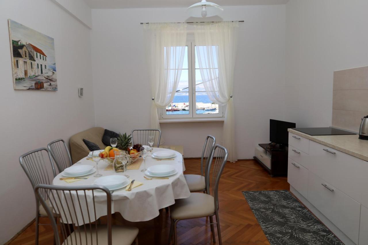 Apartman Dajana Supetar Ngoại thất bức ảnh