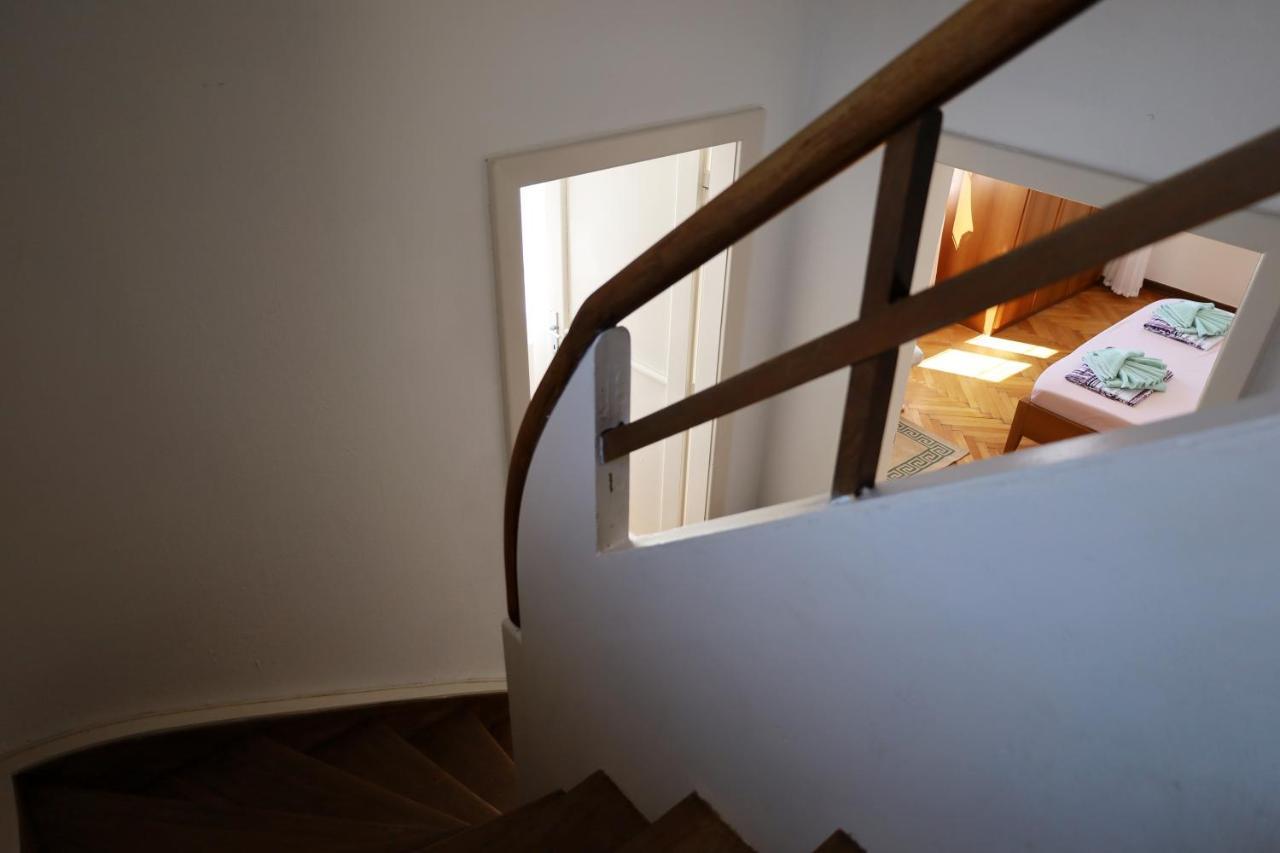 Apartman Dajana Supetar Ngoại thất bức ảnh